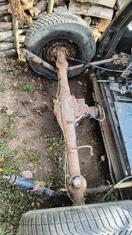 Suzuki vitara zadna naprava