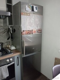 Chladnicka s mraznickou