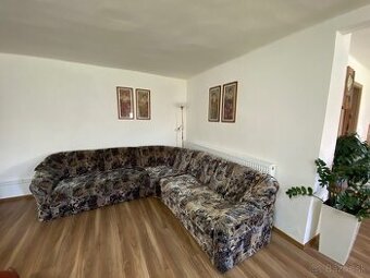 Predám staršiu sedaciu súpravu ( gaučovku ) v dobrom stave