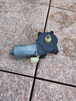 Motorček stieračov BMW E46 320D