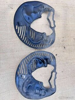 Kryty brzdového kotúča Audi RS3 8V – originál (8V0615311B)