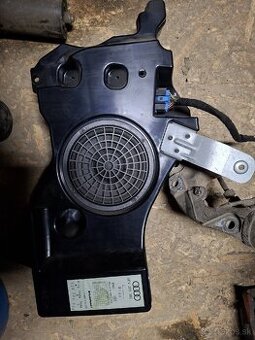 Audi a3 8p subwoofer