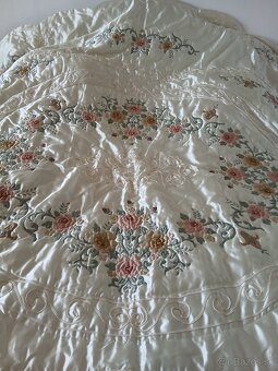 Prikrývka na posteľ