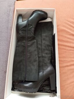 Dámske čižmy Bugatti veľ.39