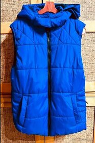 Tepla chlapcenska vesta