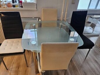 Jedálensky stol+4stoličky