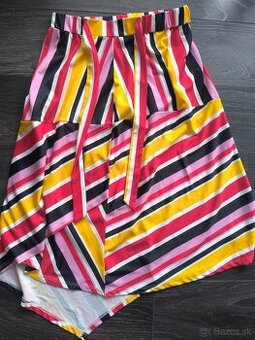 Letná sukňa veselá príjemná sedí veľ. 38-40