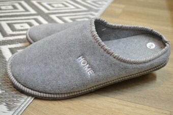 Pánske alebo unisex nové papuče Home