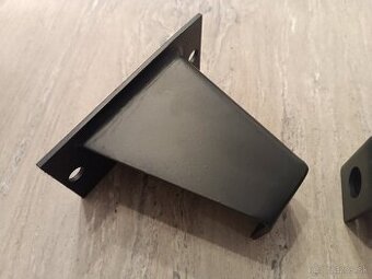 Konzola svetlometu Zetor 25