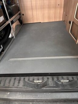 podlaha pre dodávku alebo vozík