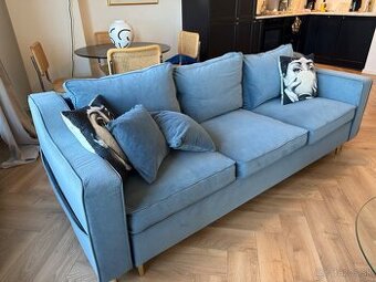 Predám modernú 3-miestnu pohovku v elegantnej modrej farbe.