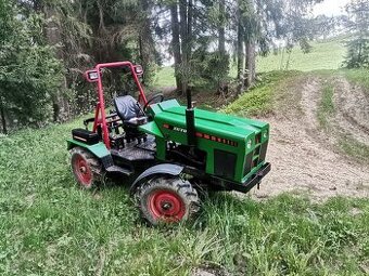 Traktor, malotraktor 4x4