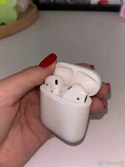 AirPods 2