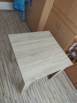 Predám stôl 80×80