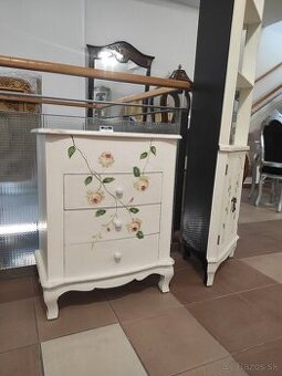 Maľovaná komoda so šuflíkmi