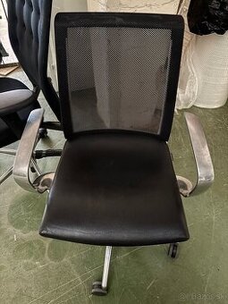 Kancelárska stolička