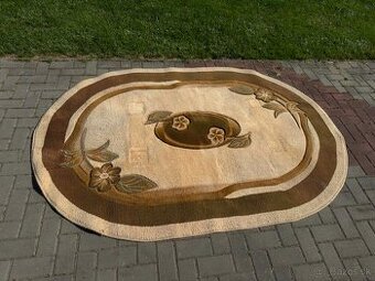 Koberec oval