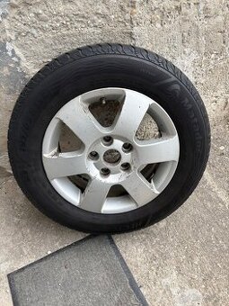 Predám elektrony Škoda octavia 2 r15  + pneumatiky 195/65