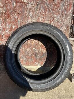 215/55 R17 zimna peumatika GoodYear