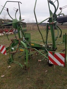 Obraceč sena Krone 5,5m