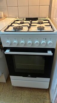Kombinovaný sporák electrolux