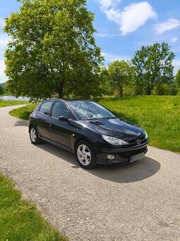 Peugeot 206 1.6 Benzín, Automat , 117 000km , Nová STK