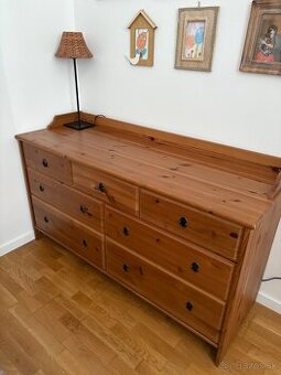 Predam komodu Ikea Leksvik