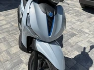 Predám úplne nový skúter Piaggio Beverly 400 S nájazd 70km