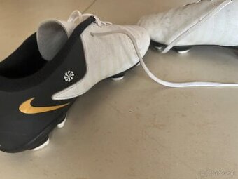 Kopačky Nike velkosť37 a pól - 1