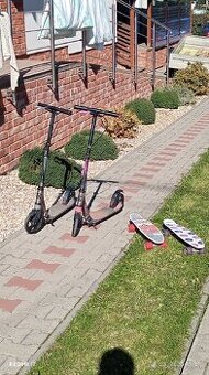 Predám 2x kolobežka značka Oxelo, 2x skateboard