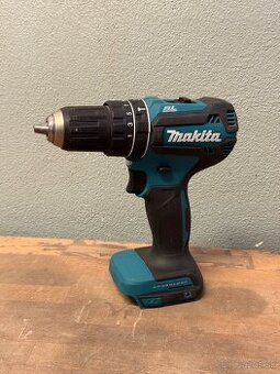 AKU skrutkovač Makita