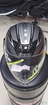Icon Airflite Helmet.