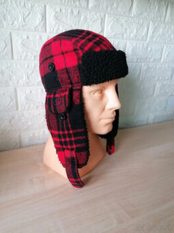 čiapka / baranica / ušianka