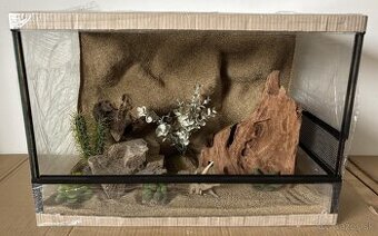 Terárium 60x40x40 s 3D stenou