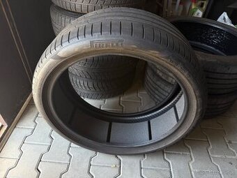 Predam letne pneu Pirelli  275/35 R22 315/30 R22