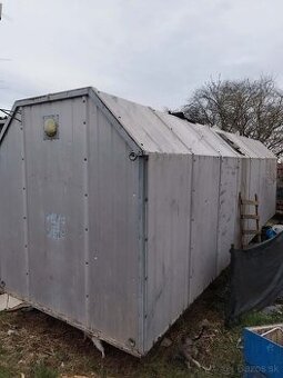 unimobunka 8x2,5 m hliniova