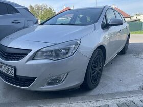 Predám/Vymením Opel Astra J SportTourer 1.7cdti 96kw