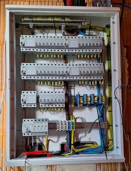Elektroinštalačné práce | Elektrikár - 1