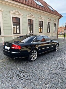Audi A8 S8