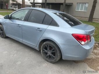 Rozpredam Chervolet Cruze 1.6 LDE 2011