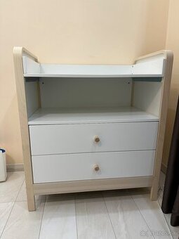 Prebalivací pult IKEA