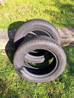 Pneu 215/60 r16
