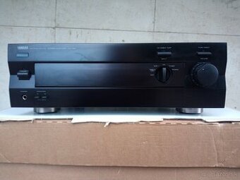 Yamaha AX 492