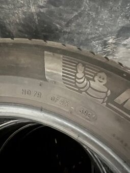 205/60/R16 Michelin