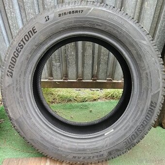 Zimné pneumatiky Bridgestone - 215/65 r17