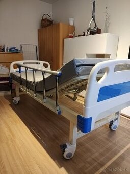 Nová polohovateľná posteľ s matracom - zdravotnícka pomôcka