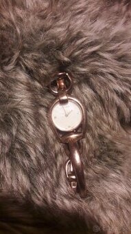 Na predaj original dámske gucci hodinky