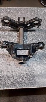 Predám na MZ/ETZ nosník riadenia horný + dolný
