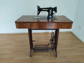 Šijací stroj MINERVA 123