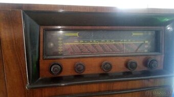 Predám starožitné gramoradio